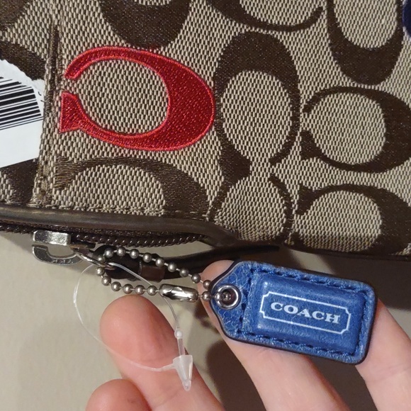 Coach padded Ipad, tablet carrying case, nwt - Picture 3 of 9
